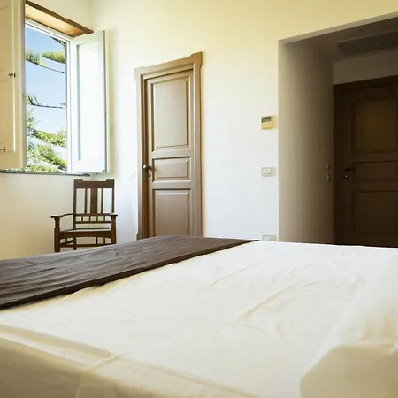 Bed and Breakfast Puolo - With Private Sea Access