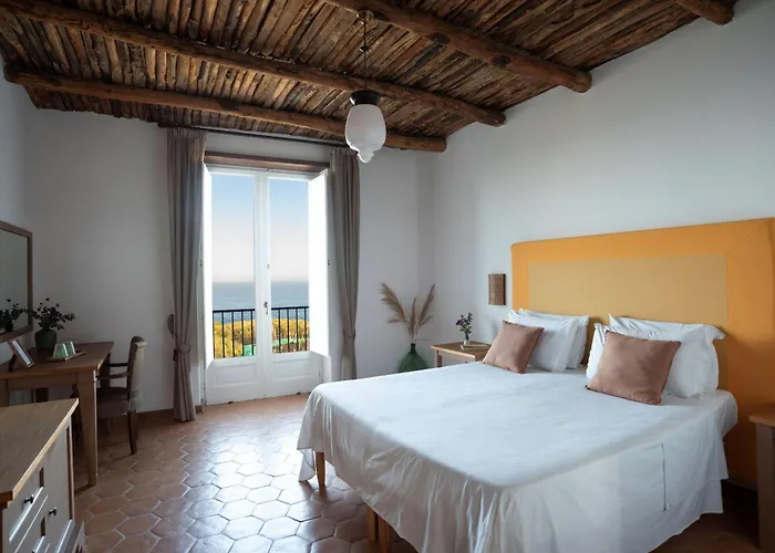 Puolo - With Private Sea Access Bed & Breakfast